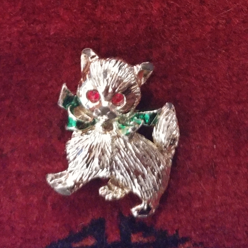 Vintage Cat Pin
